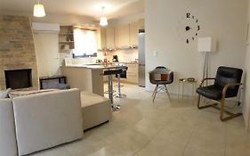 Bow Lux Apartments